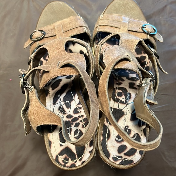 New without box 7.5 leather wedges - Picture 4 of 9